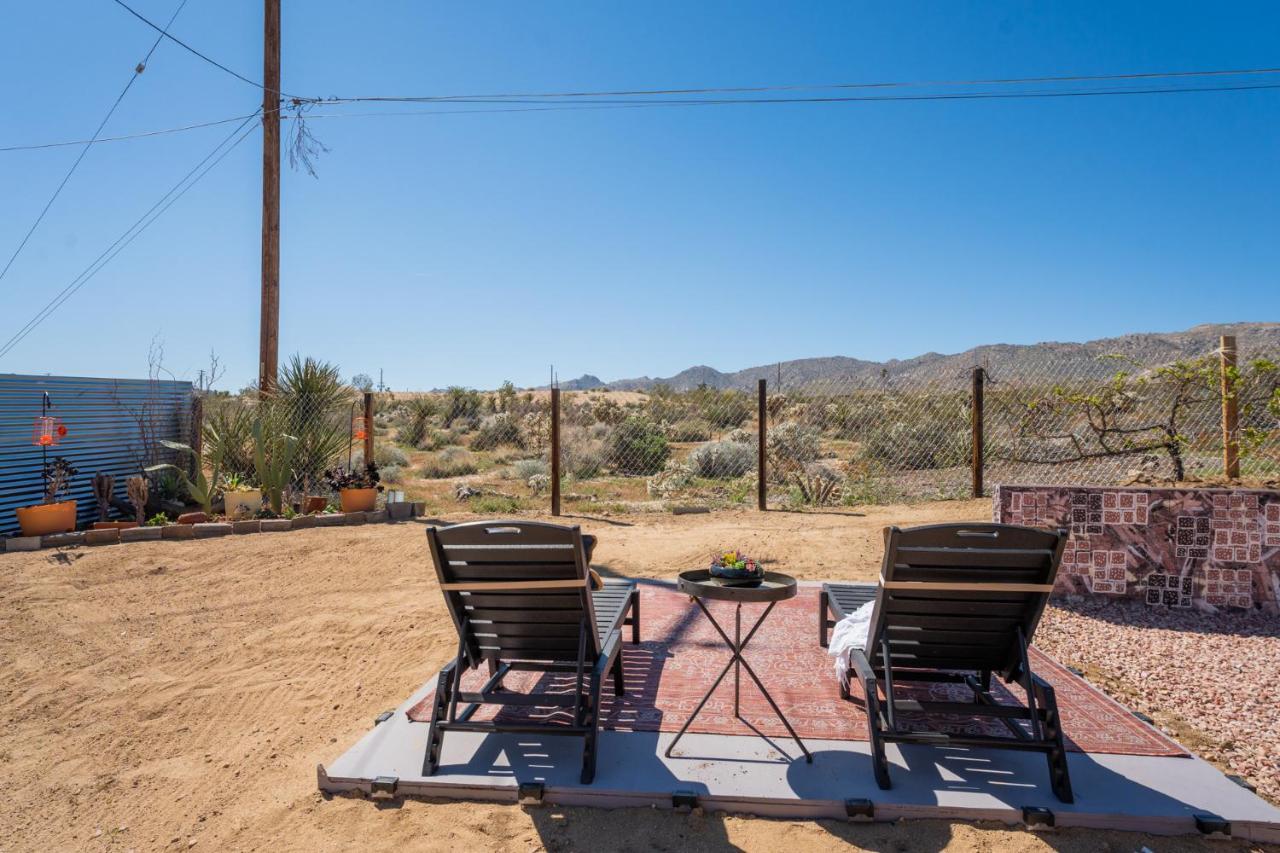 Hot Tub, Games, King Bed, Fire Pit, Bbq Grill, Minutes From National Park And Views Villa Joshua Tree Eksteriør billede